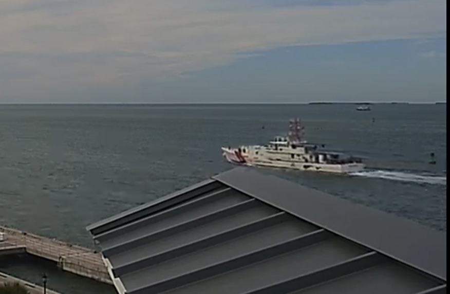 WarshipCam's tweet photo. USCGC Emlen Tunnell (WPC-1145), USCGC William Trump (WPC-1111) and USCGC Isaac Mayo (WPC-1112) Sentinel-class cutters leaving Key West, Florida - November 15, 2021 #uscgcemlentunnell #wpc1145 #uscgcisaacmayo #wpc1112 #uscgcwilliamtrump #wpc1111 https://t.co/7t1wy6kPKG