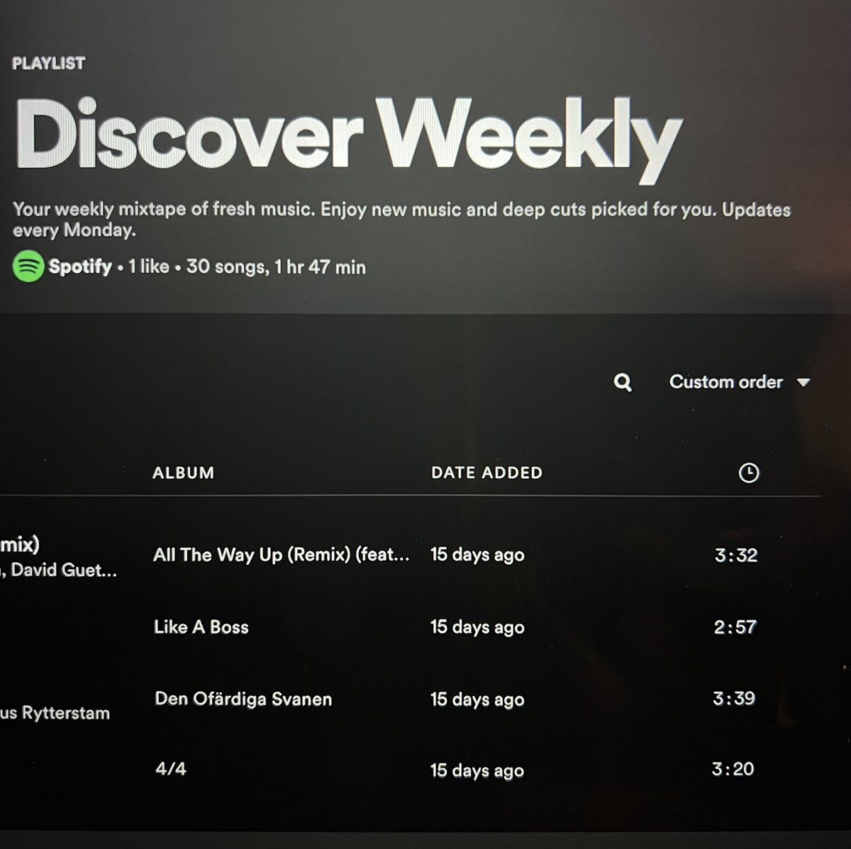 EnraViel's tweet photo. So @Spotify when are you gona give me back the pleasure of exploring new/fresh music every monday again!!?? This has been going on for a loong time now with it takeing 2-3 weeks between updates of this list… #nothappy https://t.co/gt0C0ISwMu