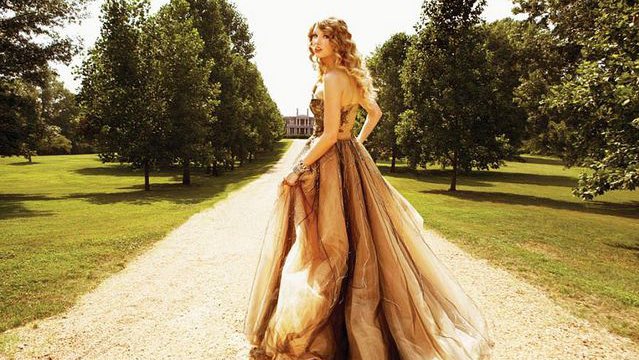 fearlxssamantha's tweet photo. taylor swift in a princess dress looking back at the camera is my favourite genre https://t.co/UPKQ6a8rrG