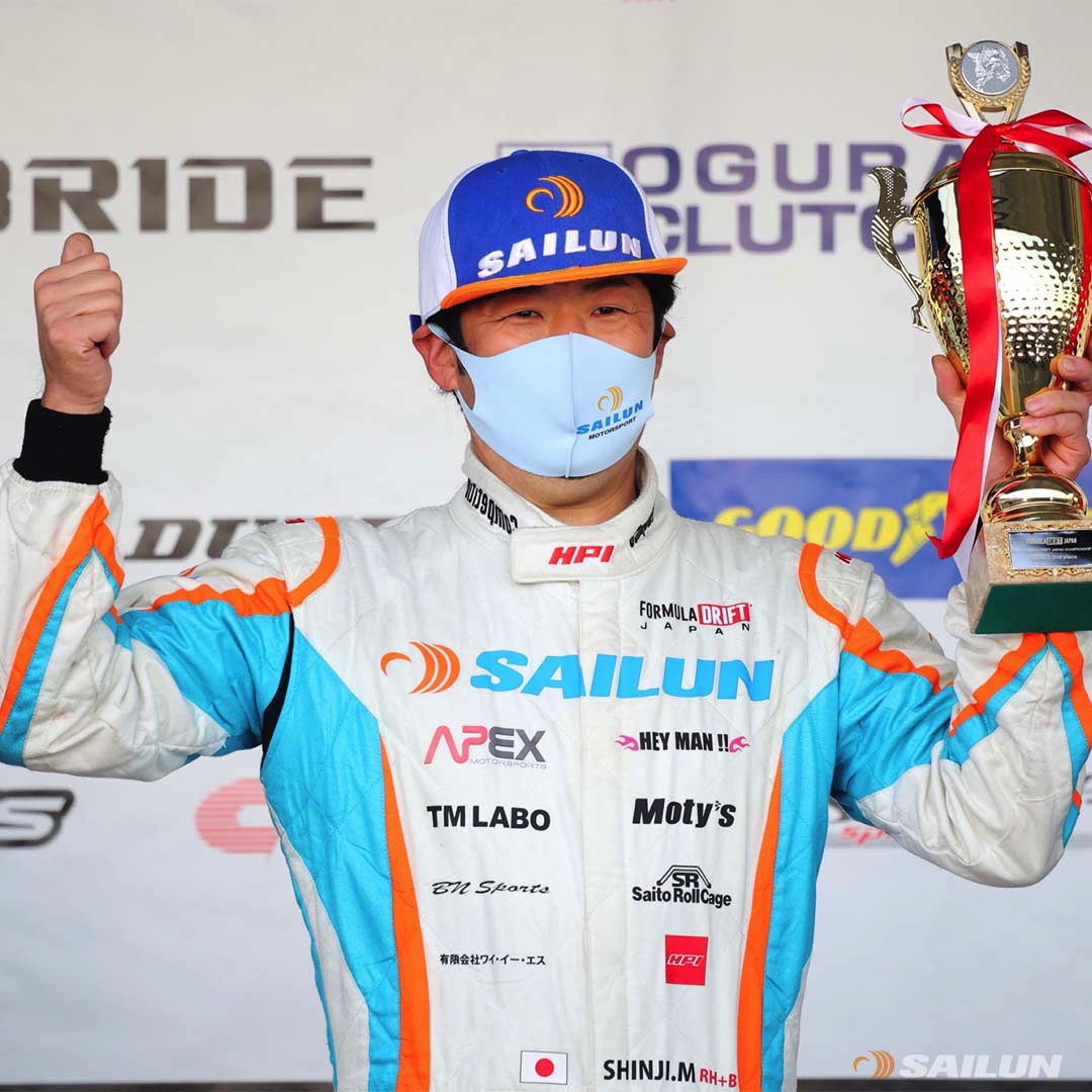 sailun_europe's tweet photo. Spectacular final at Formula Drift Japan. Was a rollercoaster ride to watch round 6 at Shizouka Speedway. Can‘t wait for next season, @SailunMotorspo3. 🏁
Congrats to Shinji Minowa who finished 2nd in the series.
#SAILUN #SailunTyre #MakeGreatTyres #SmartForward #MotorsportMonday https://t.co/W3XyjSU7ow