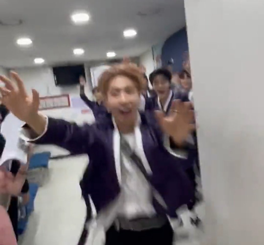 Hanielino's tweet photo. When han jisung runs to the camera and gets so close!🥺
 #MAMAVOTE  #straykids https://t.co/zTHYHdlQnD