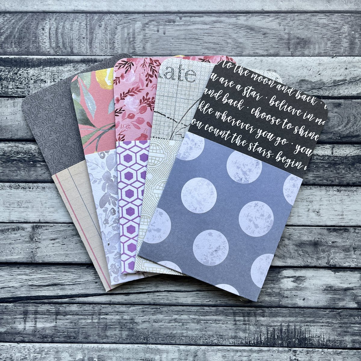 Papercutsnsuch's tweet image. Restocked the library pockets destash! Loving those moons. #librarypockets #destash #scrapbooksupplies #junkjournalsupplies