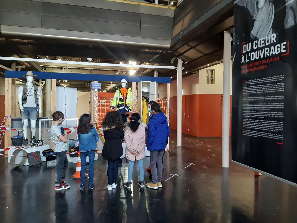 #Atelier des apprentis #archéologues
Les ANMT organisent des ateliers gratuits d'initiation à l'archéologie à #Roubaix dans le cadre de l'exposition "Du cœur à l'ouvrage" (pour les 8 à 12 ans)
Réservations : my.weezevent.com/atelier-des-ap…
<a href="/IloveRBX/">I love Roubaix</a> <a href="/roubaix/">Ville de Roubaix</a>