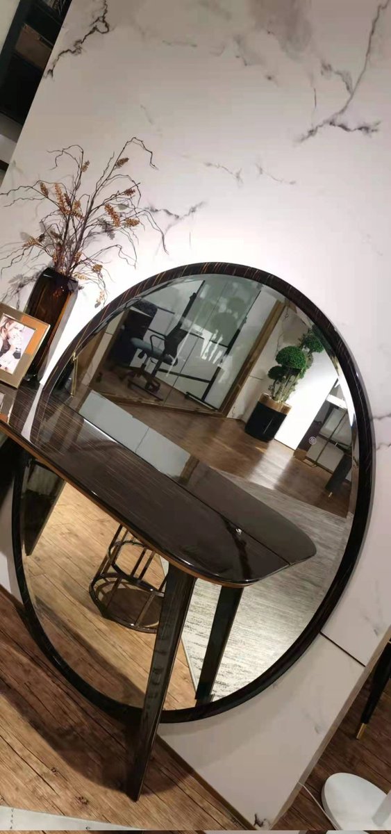 ChivasLau's tweet image. The joy of customization. Previewing a special designed dressing table made for our client @RedLandDesign