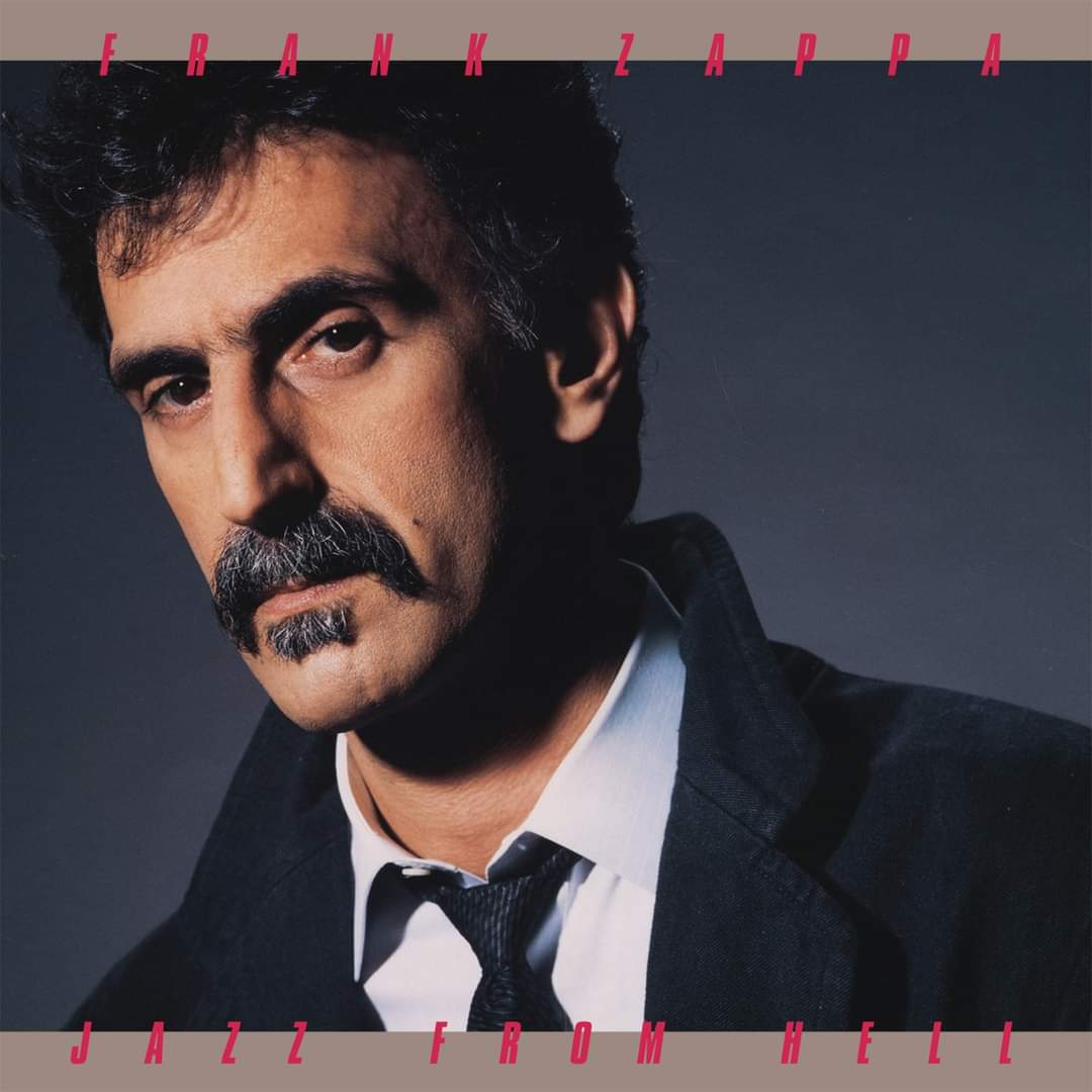 CFloydstock's tweet photo. Há 35 anos chegava "Jazz From Hell"!!!
Qual a sua canção predileta deste álbum instrumental de Frank Zappa, todo ele composto e executado ao synclavier, que rendera um Grammy ao maestro?
#frankzappa #jazzfromhell #jazz #jazzfusion #progrock #classicrock #confrariafloydstock https://t.co/jlfZd8Bc0N