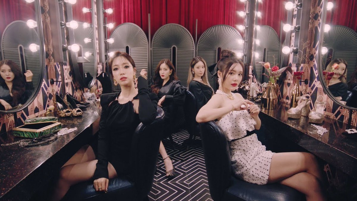 bchartsnet's tweet photo. ELAS VOLTARAM! Com os mesmos compositores de "Day By Day" e "Cry Cry", T-ARA retorna após quatro anos com "TIKI TAKA". Esse também é o primeiro lançamento do quarteto desde a sua saída da MBK Entertainment, sua gravadora desde o debut. https://t.co/COeifNBVnN https://t.co/A1mYqdB7qa