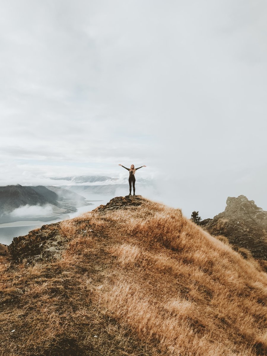 ContinuemC's tweet photo. Happy #MotivationalMonday! What are your health goals for the week? Let us know  ⬇️🤸 https://t.co/9oPBuZo8rl