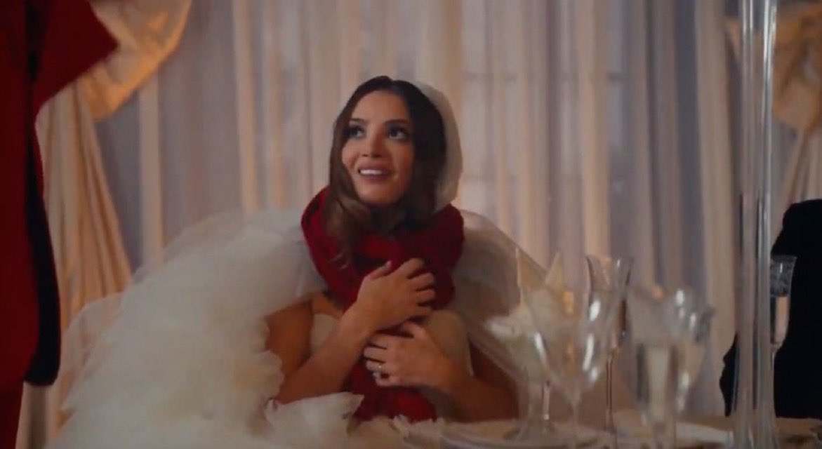 SwiftNYC's tweet image. Miles Teller’s actual wife, Keleigh Teller, starred as the bride (who wore the red All Too Well scarf)! #IBetYouThinkAboutMe