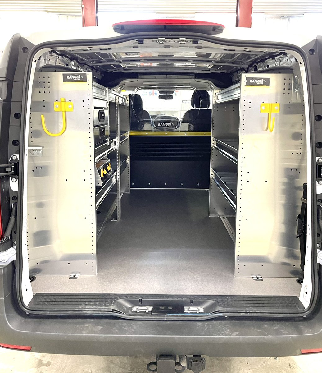 MobileColdSol's tweet image. 2021 @MBvansUSA Metris upfit with a @RangerDesignInc partition, shelving units, cabinet, partskeepers, and hooks. Installed passenger side sliding door window as well. #upfit #Mercedes #safety