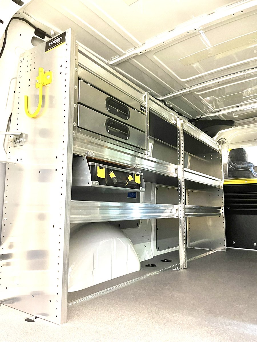 MobileColdSol's tweet image. 2021 @MBvansUSA Metris upfit with a @RangerDesignInc partition, shelving units, cabinet, partskeepers, and hooks. Installed passenger side sliding door window as well. #upfit #Mercedes #safety