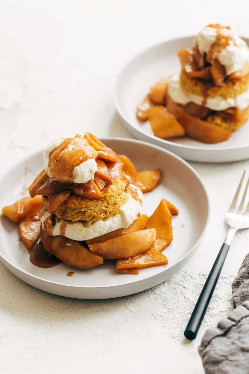 pinchofyum's tweet photo. The best food-centered holidays are ahead and we’re making these Cinnamon Apple Shortcakes with Pumpkin Biscuits this Thanksgiving! Find everything you need at ALDI to make this over-the-top breakfast happen. #sponsored #ALDILove #ALLALDI https://t.co/Hl88HVxNhL https://t.co/iZwVrvveiK