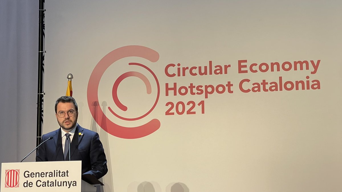 CircularHotspot's tweet image. The start of the Circular Economy Hotspot Catalunia 2021! The #CEHotspotCAT will inspire the world during the next 3 days. President Pere Aragones i Garcia sets the ambition: Catalonia is to be a country of reference in Circular Economy.
