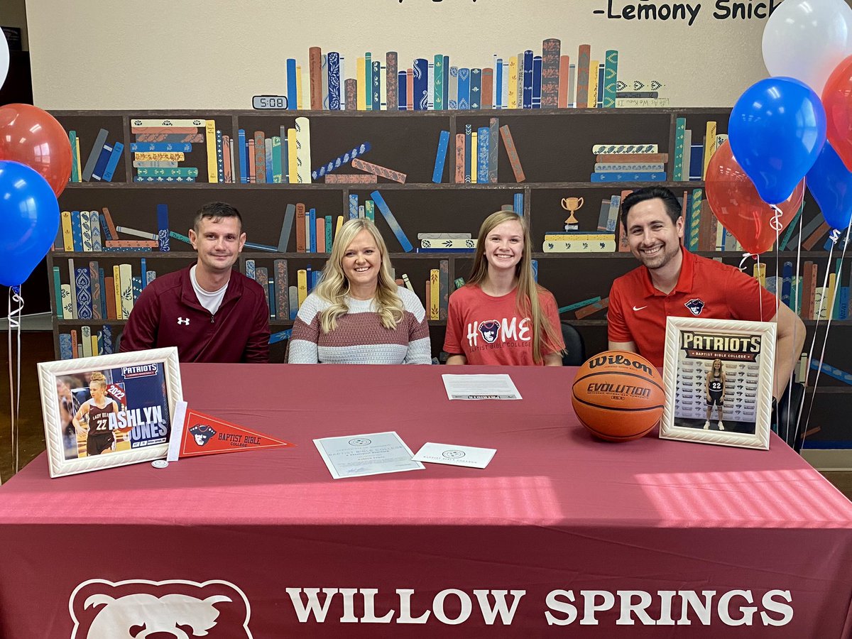 👀👀!! First 2022 Assassins to officially sign!! More to come.Congrats <a href="/Ashcole22/">Ashlyn Jones</a> time to rep! @SWMOBasketball <a href="/PGHMissouri/">Prep Girls Hoops Missouri</a> <a href="/NickMcNeal/">Nick</a> @