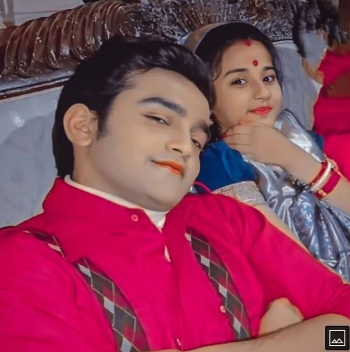 barristerbabuf4's tweet photo. Apna Ghar #BarristerBabu HT wapas paake aaj hum bohot khush Hain bhaktoo 😭💃🏻💃🏻😌❤️
#aurrishtasanidita
#brijwasibaba
#ogbb https://t.co/tJxopo8MTS