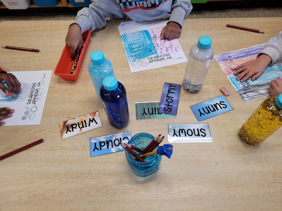 Mrs_J_LeBlanc's tweet photo. This morning we created weather sensory bottles, and this afternoon every single #littlehawk explored this writing centre. #studentledlearning
#inquiry #followtheirlead #FDK @DDSBEarlyYears @HighbushHawks https://t.co/uqNyOyLpzj
