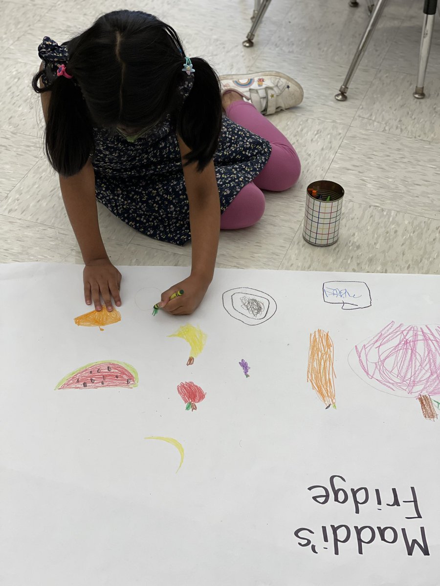 ms_bachrach's tweet photo. After reading Maddi’s Fridge we talked about the difference between needs and wants. Students discussed the importance of helping those in need. We are excited to fill our own ‘Fridge’ with donations for #LNHN 🍎🥦🥖🥫#itsgottabeBHE #maddisfridge https://t.co/KtAKlzTgQj