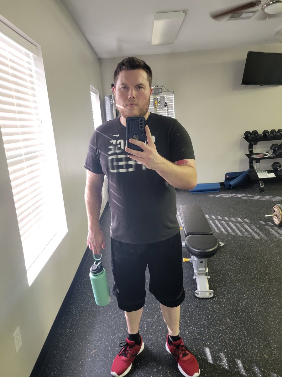3rdstreet2's tweet photo. Monday training #train #training #gym #gymmotivation #GymLeader #beastmode #beast #martialarts #MondayMotivation #MondayMood #mondaythoughts #MondayHasMe #ALPHA #AlphaMode https://t.co/5NjuRcaItn