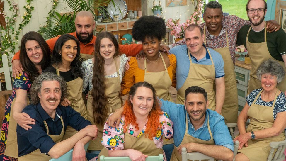 EpisodeSelect's tweet photo. The Great British Bake Off Season 12 (2021)
EPISODES: https://t.co/1uWdZSsooG https://t.co/uyWuM6JeWi