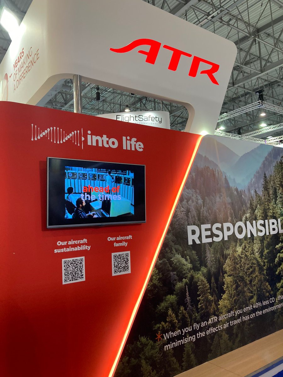 ATRaircraft's tweet photo. Behind the scenes of Day 2 at the #DubaiAirShow ! This event is a global Airshow that helps create interaction between stakeholders in the aviation industry.#DAS21 #40YearsOfMakingADifference
#ATR72 #ATR42 https://t.co/foAu6URsDE
