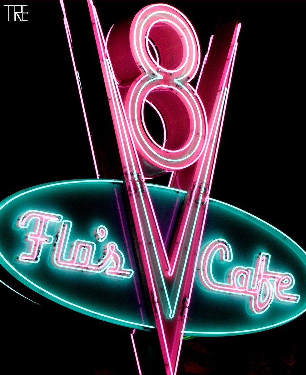 RankledEngineer's tweet photo. I usually like long exposures for #neon, but a high contrast image looks good too.

#neonlights #carsland #floscafe #ramonesbodyart #ramoneshouseofbodyart #californiaadventures #californiaadventurepark #flosv8cafe #therankledengineer #disneyland #disneyparks #disneyphotography https://t.co/lMEPaxIpHe