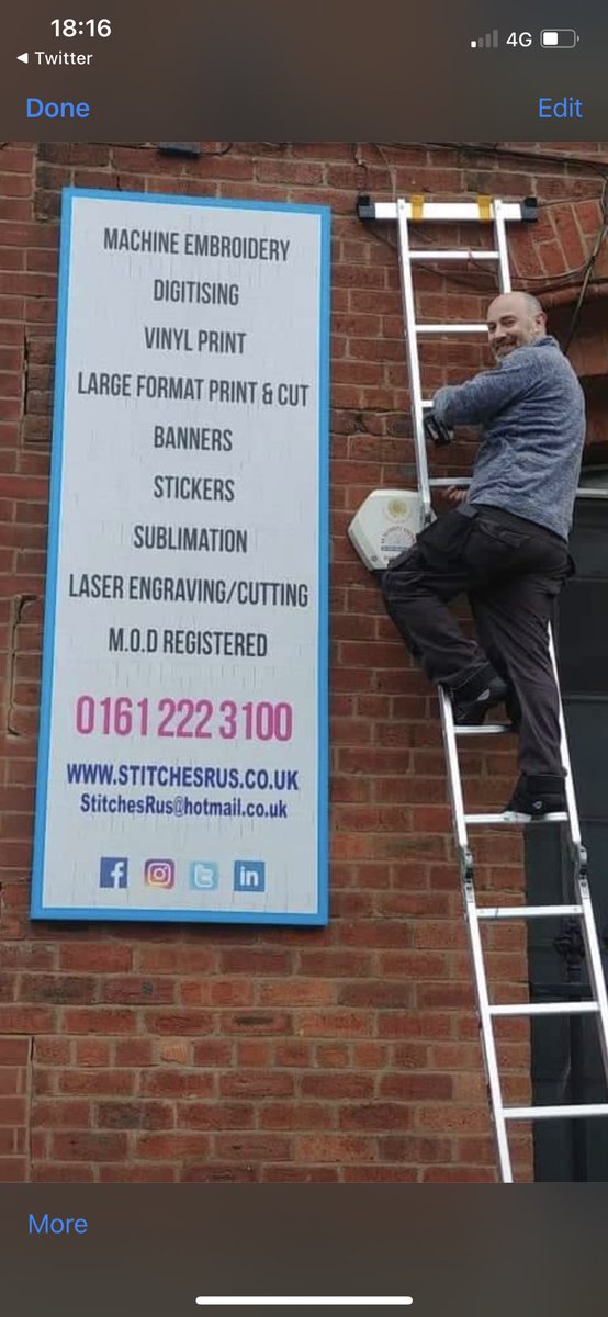 Signs gone up last week thanks to @BrokenpencilUK #OldhamHour #Supportoldham