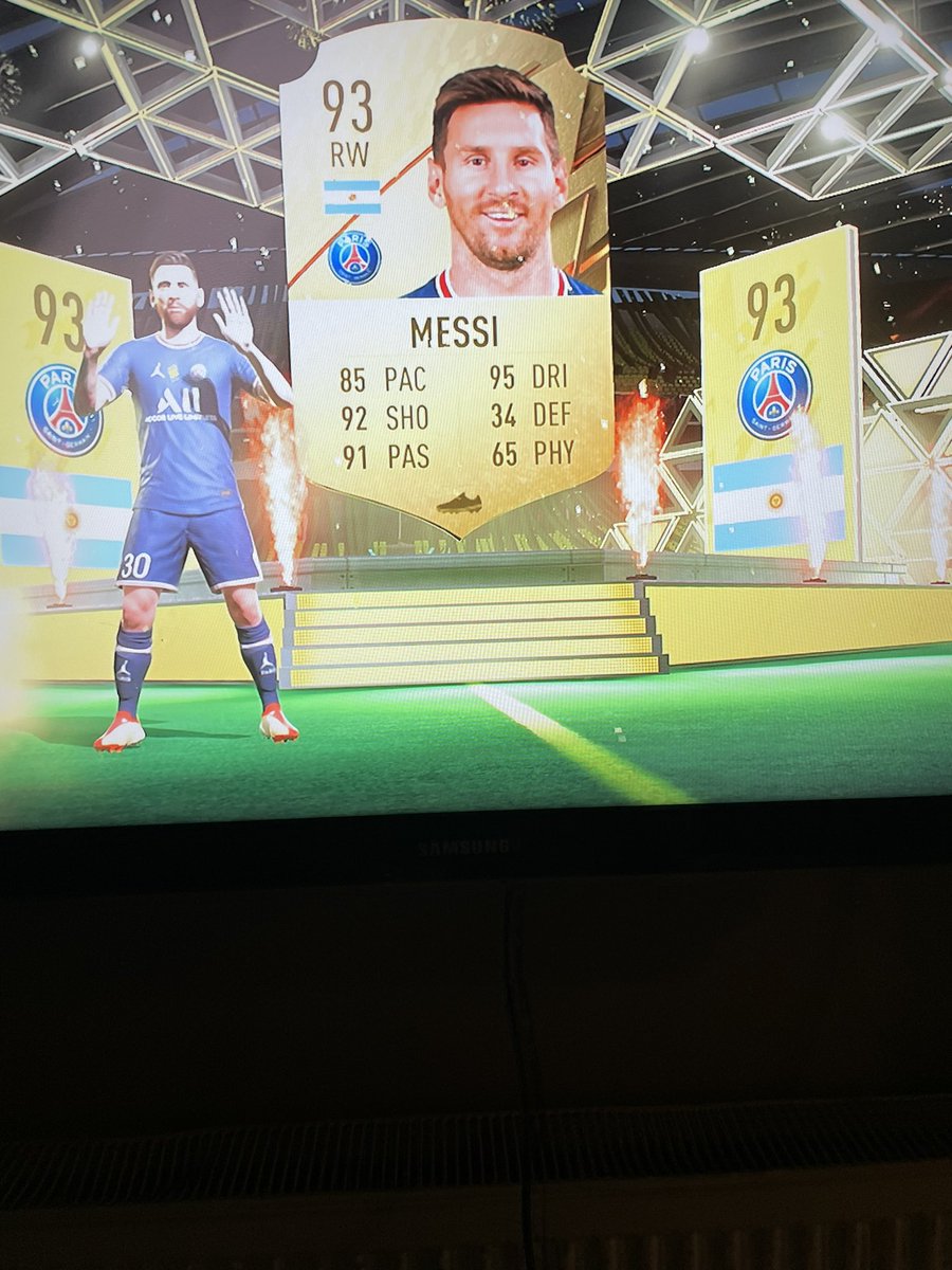 I Dayoo I tweet media