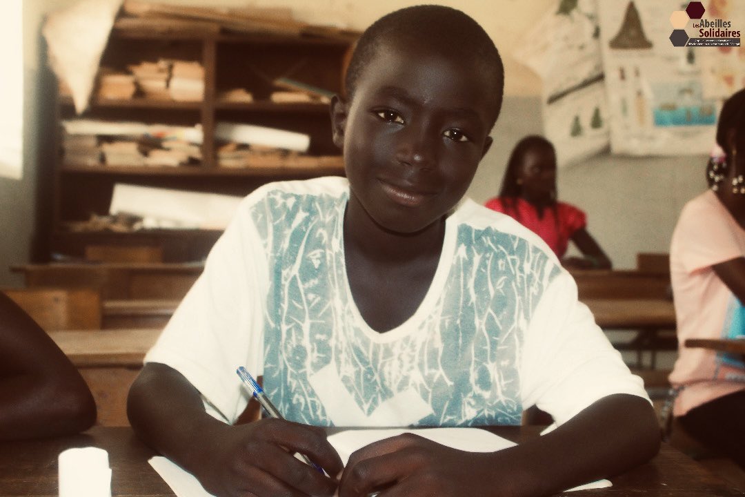 LESAS_LESAS's tweet photo. Bravo à l’équipe de l’association @LESAS_LESAS  1600 enfants scolarisés en 2021 ❤️❤️❤️❤️ good job https://t.co/e0K8UJFUsm