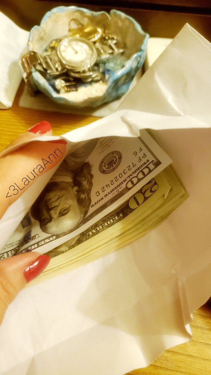 TheLaura_Ann's tweet photo. Tax paid with a single hundred. He really is a good boy. https://t.co/Dhn3MxXSz4