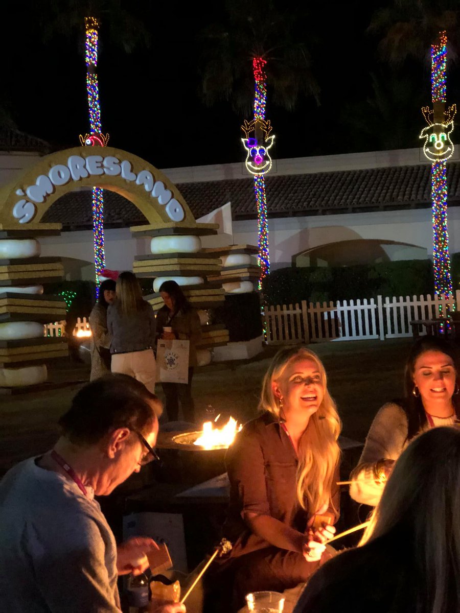 DMCNetworkLLC's tweet photo. Kicking off #FICP21 at Fairmont Scottsdale Princess @fairmontscotsdl . Taylor from Destination South and Delaney from @UVDMC enjoying the winter wonderland and S'mores. #DMCNinScotsdale out in force. Look for us! #DMCNetwork #meetingprofs https://t.co/HfP8bzXazc