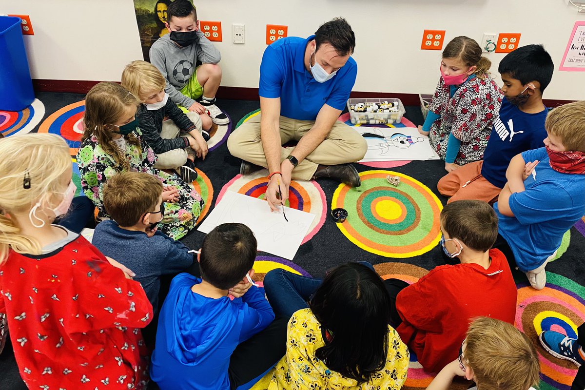 Everybody loves art at Pond with Mr. Baker! #Artists <a href="/rockwoodschools/">Rockwood School Dist</a> <a href="/RSDfinearts/">Megan Meier</a>
