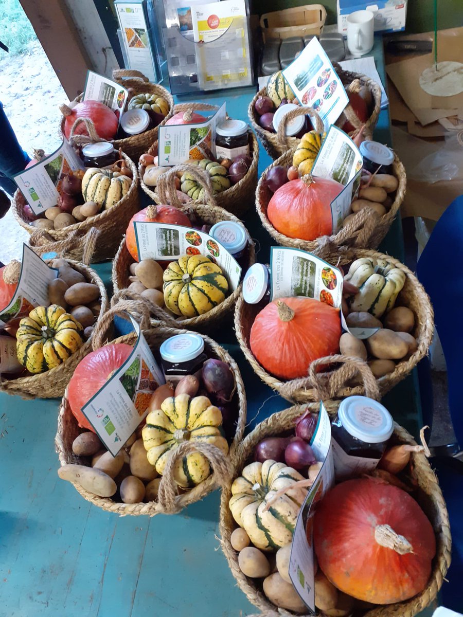LyndaLahalle's tweet photo. #ESS #DevEco #insertionprofessionnelle #terrain2
@valdereuil La Ferme des 2 rives, dédiée à la production de fruits et légumes biologiques. Légumes anciens, goût et patrimoine ancestral par association Ysos  #GroupeSOS 40 000€ #investissement #EmergenceESS. https://t.co/6n5r5WYNRR