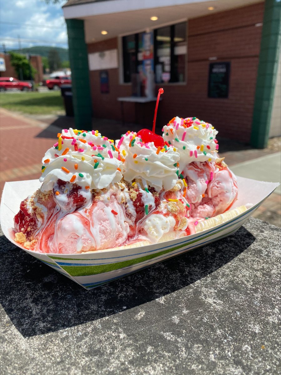 AthensBusiness's tweet photo. Sweet Sharlene’s is an ice cream stand that is owned and operated by Penn York Opportunities. They use this facility as a learning site for people who are differently abled so that they can work on and expand their employment skills. #athensbusinessassociation #abamembers https://t.co/XX1rSAF40T