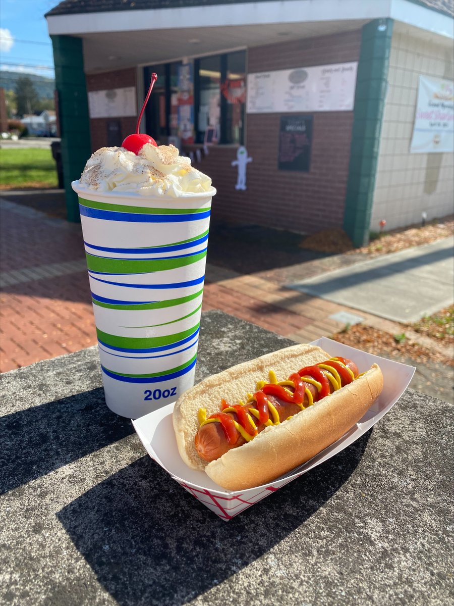 AthensBusiness's tweet photo. Sweet Sharlene’s is an ice cream stand that is owned and operated by Penn York Opportunities. They use this facility as a learning site for people who are differently abled so that they can work on and expand their employment skills. #athensbusinessassociation #abamembers https://t.co/XX1rSAF40T