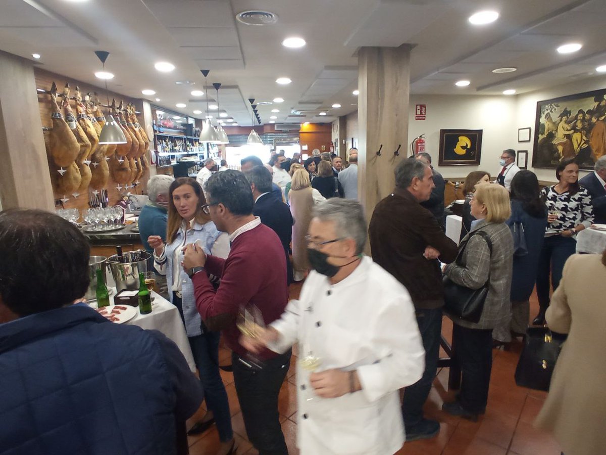 La concejala de Turismo, Ana Mª Carrillo, ha agradecido a la organización de <a href="/califatogourmet/">califato gourmet</a> y a <a href="/casapedropg/">Casa Pedro</a> “quien, durante 32 años, ha sido uno de los máximos exponentes de nuestra gastronomía en la provincia con numerosos reconocimientos".
+info:bit.ly/CalifatoGourme…