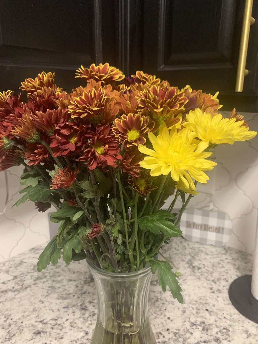 Blessed to keep celebrating my bday ! Thank you <a href="/Mrs_Castillo5/">Brenda Castillo</a> for your sweet gifts !  So so lucky to get to be on campus coaching with you! #besteammate