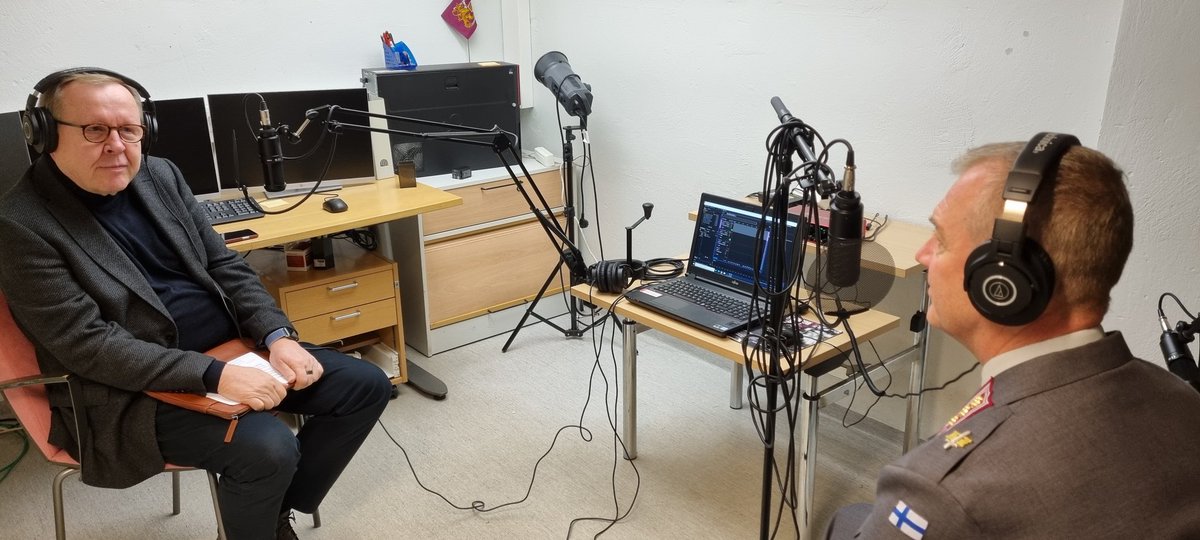MikaKalliomaa's tweet photo. Pian alkaa @mpkkfi podcast -sarja. Kiinnostavia ja ajankohtaisia keskusteluja. Ensimmäinen jakso purkkiin vankalla ammattitaidolla @hvanska ja @PutteKaj https://t.co/xnEqxsofcz
