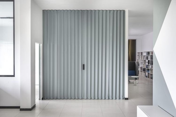 Home_des1's tweet photo. فواصل ديكورية متحركة للفصل بين منطقتين في المنزل 2️⃣

#ديكور #ديكورات_داخلية 
#تصميم #تصميم_داخلي #فن #interiordesign https://t.co/QrGKGH5dNQ