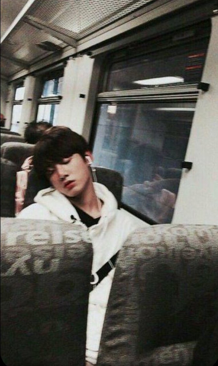 YourJungJungko1's tweet image. Сегодня я слишком устал( #ХочуДомой