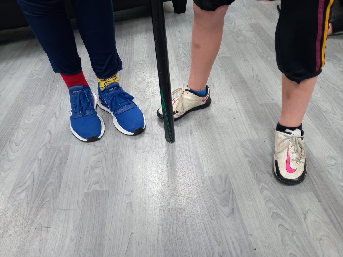 Some of the lads today supporting #AntiBullyingWeek <a href="/CaitlinnA23/">Caitlín Armstrong</a> <a href="/CrissiePoodle/">Chrissie Nic Phóilín</a>