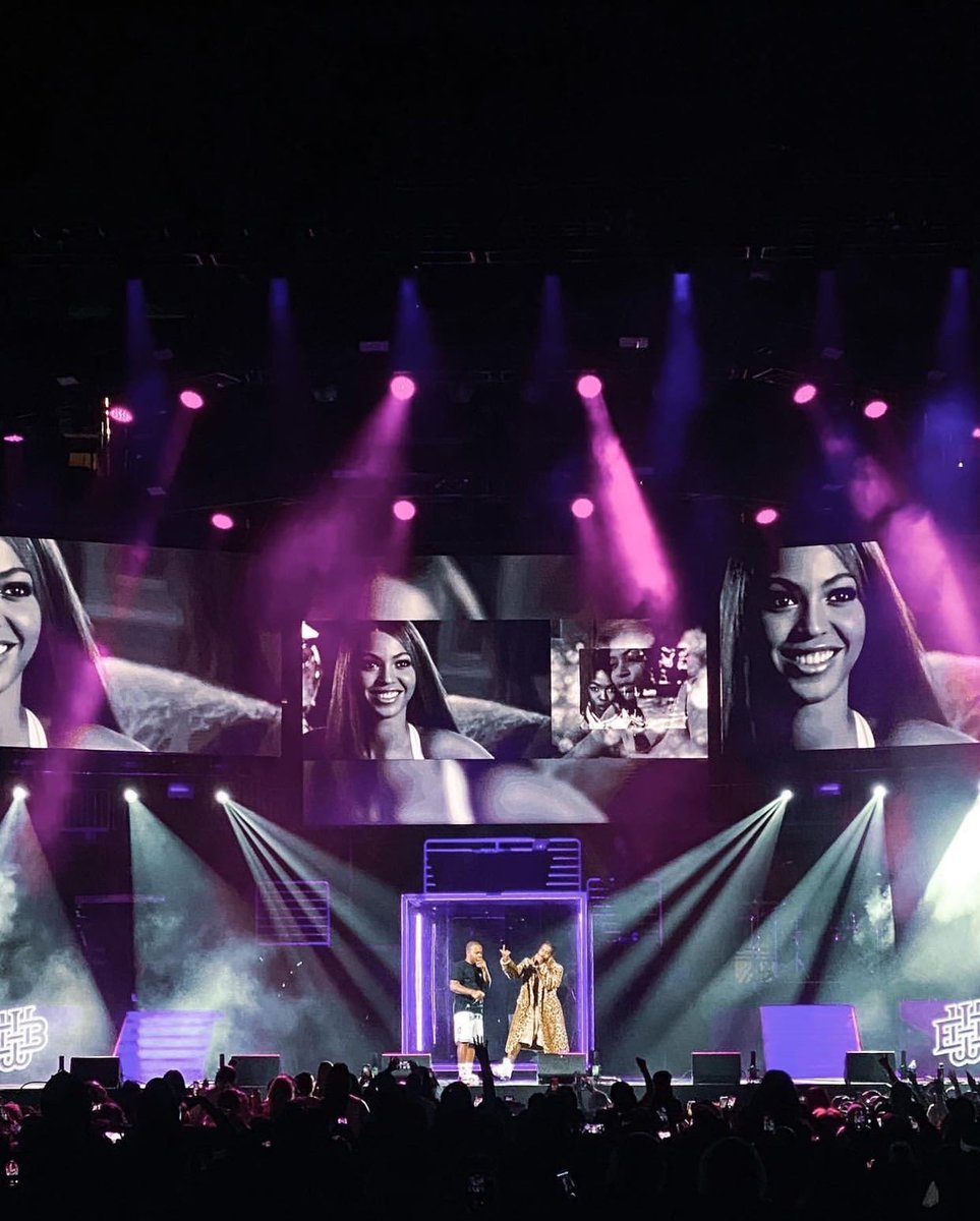 TheRobeWay's tweet photo. Out on The Millennium Tour 2021 with a #productiondesign by Ray βRD3β & Morgan Taylor Edwards & #lightingprogramming by Morgan Taylor Edwards, along with #lightingcrewchief Trey Copeland & a rig using @Robelighting #MegaPointe & #Spiider supplied by Elite Audio+Visual Elements. https://t.co/g1H7QSjdqa