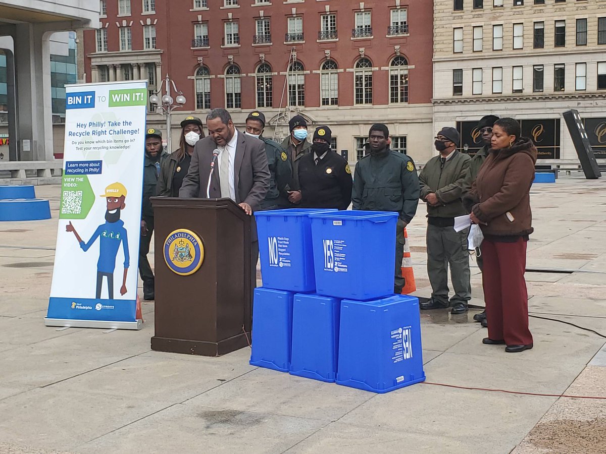 StreetsPhila's tweet photo. Dear Philly, take a minute before you bin it! Know what goes in your recycling bin. Plastic and glass bottles, milk cartons, paper, cardboard boxes and metal / tin cans are acceptable in Philly. No plastic bags in the recycling and don't put your recycling inside a plastic bag. https://t.co/aTpgWNPUA5