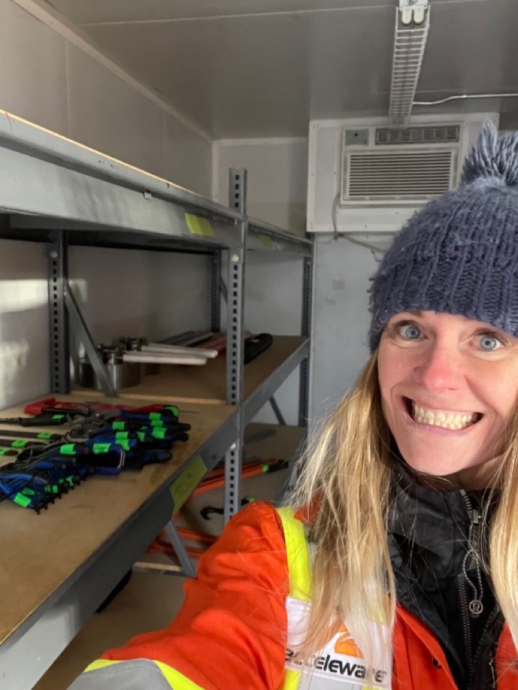 acceleware's tweet photo. Last week, Sharlene went to #Marwayne to get the tool crib stocked & ready for our amazing team.
We rented a 20ft tool crib from @UnitedRentals & stocked it with parts, tools & some comforts - a coffee maker & a mini fridge full of goodies!
#RFXL #OilandGas #EnergyTransition https://t.co/2Ll5aArTOk