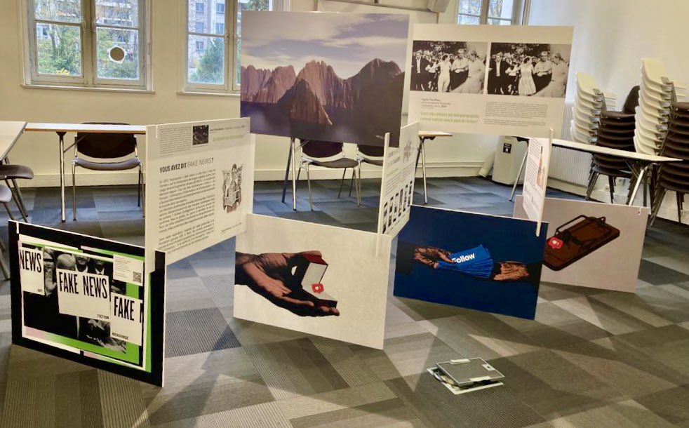 ViSassoon's tweet photo. Après des semaines de travail, quelle joie de découvrir aujourd’hui avec les collègues du @LeCLEMI la magnifique version itinérante de l’expo « #FakeNews : art, fiction, mensonge » 

Merci encore à la conceptrice de ce nouveau format #MayaPalma 👏

@Fondation_EDF @reseau_canope https://t.co/YNbnPsmeAV