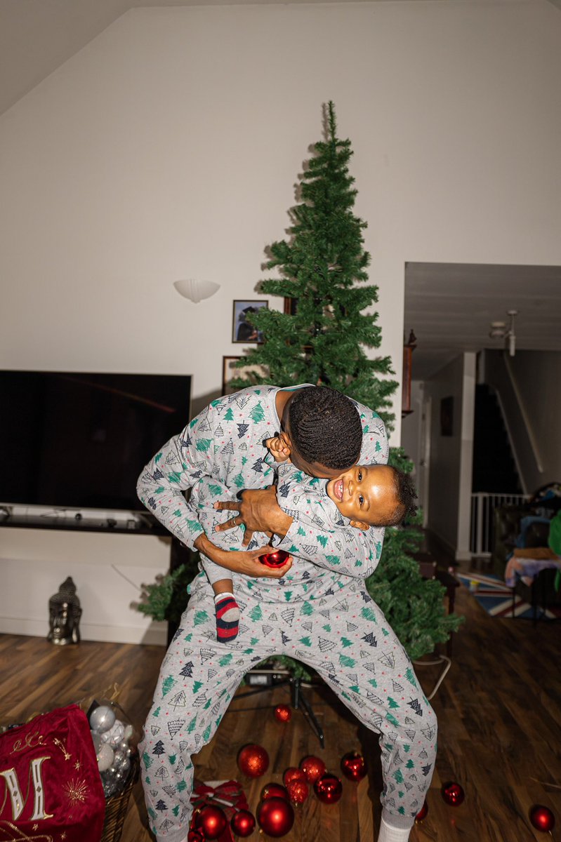 aireyys's tweet photo. ad. It’s the pyjamas for me 🌲
Primark understood the assignment 🎅🏾
#iworkwithprimark
#MyKindofWonderful https://t.co/P7eUsSkXd4