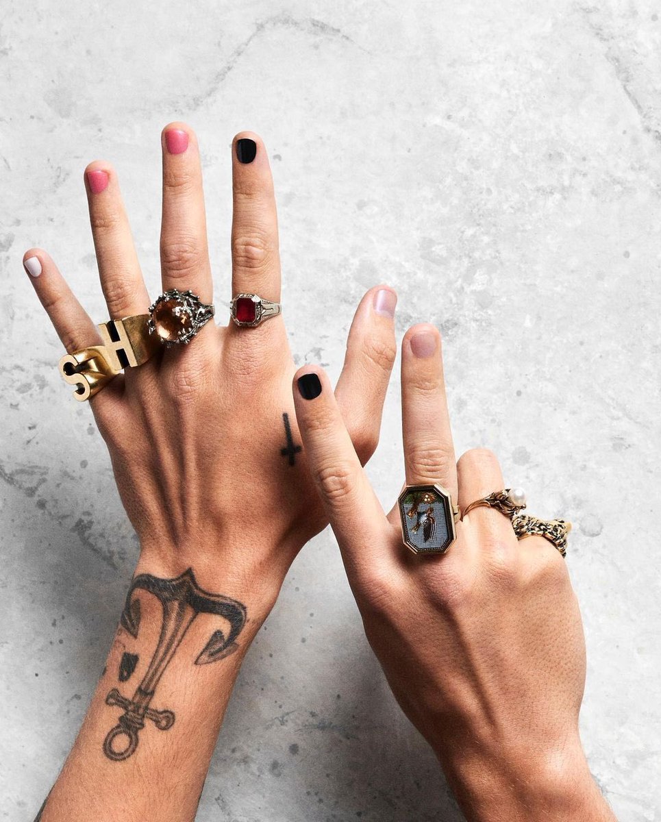 Harry vía Instagram!