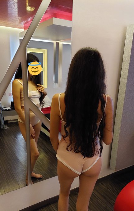 Hola! 😘😘 https://t.co/pxm9JehuHC