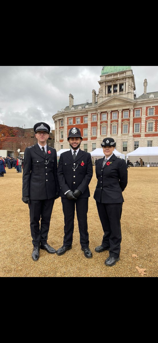 MPSSpecials (@mpsspecials) on Twitter photo Over the weekend officers from #CEBCU <a href="/MPSHackney/">Hackney Police</a> & <a href="/MPSTowerHam/">Tower Hamlets Police</a> paid respect to servicemen and women past & present at the Cenotaph in Central London #RemembranceSunday Over the weekend officers from #CEBCU <a href="/MPSHackney/">Hackney Police</a> & <a href="/MPSTowerHam/">Tower Hamlets Police</a> paid respect to servicemen and women past & present at the Cenotaph in Central London #RemembranceSunday