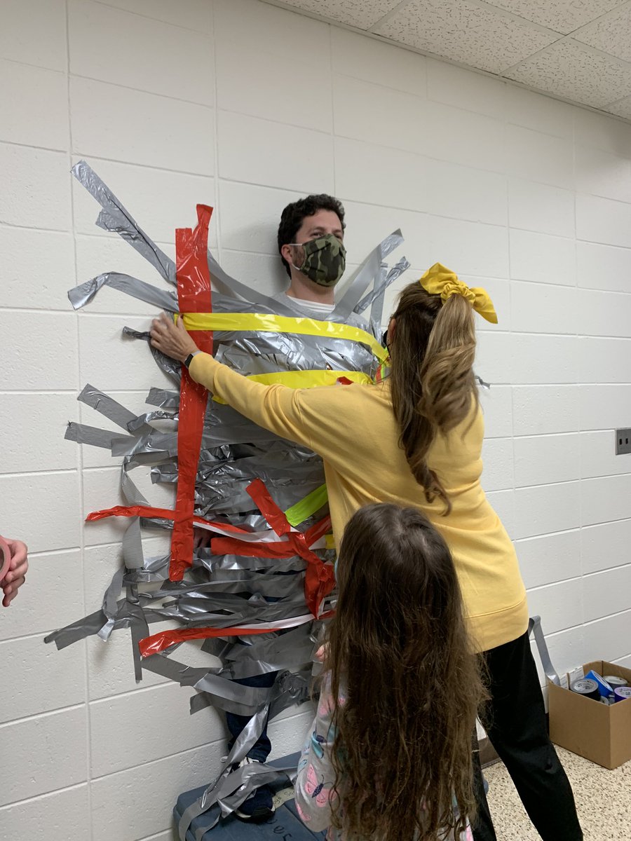 Our <a href="/TabernacleEA/">Tabernacle Education Association</a> members had a blast at the <a href="/tabernaclehsa/">TabernacleHSA</a> Holiday Palooza on Friday! Stay tuned for a mini video of awesome pics coming your way soon! #TigerStrong <a href="/Tabschools/">Tabernacle Schools</a>