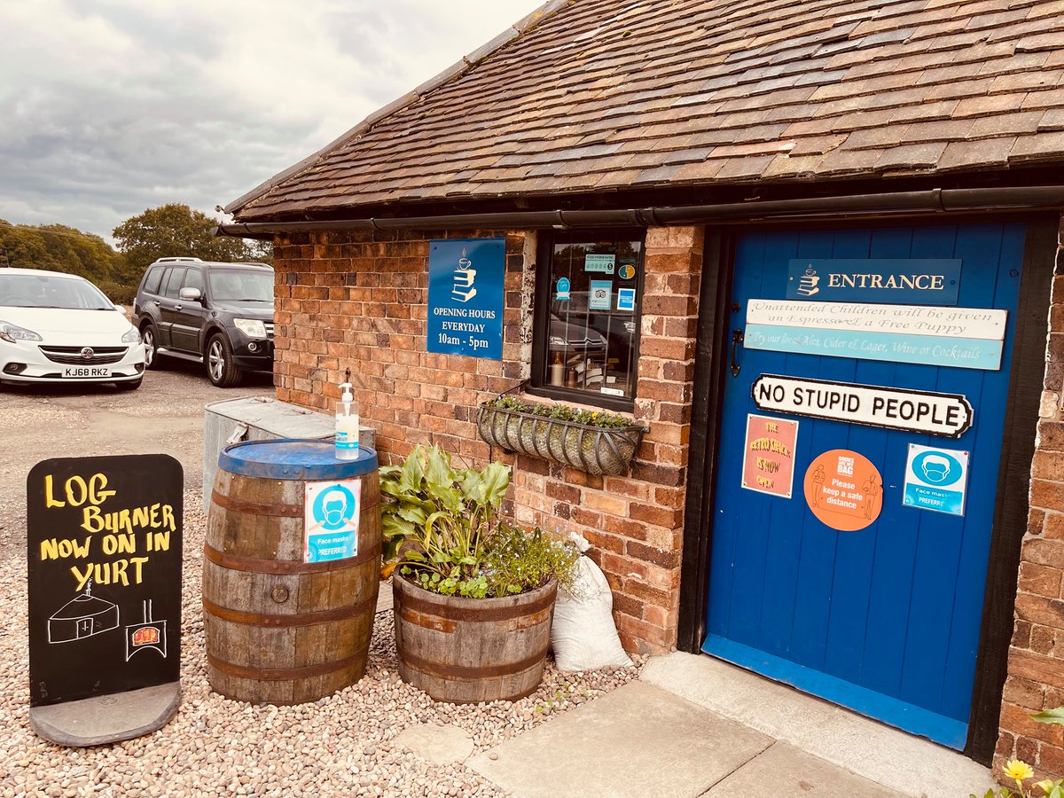 TeaLeaves_Reads's tweet photo. Best way to spend a Saturday?! In a bookshop of course! 

What’s even better is when the bookshop has a cosy Yurt on site, tasty cake and of course, amazing company. We took a mini trek up to @AstleyBookFarm last month.

https://t.co/zrdYYQuE4R https://t.co/JkIwLLhMSd