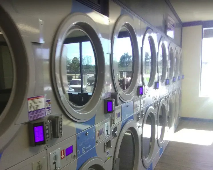 Spring_Clean_CO's tweet photo. It's Monday here at Spring Clean and that means
FREE SOAP! (until 5pm)
Choose between:
Arm&amp;Hammer or All Free and Clear
#washing #laundry #laundryday #laundrytime #washdryfold #washanddry #soap #laundryservice #selfserve #selfservelaundry #Colorado #coloradosprings #freesoap https://t.co/YUxUJfXd1R